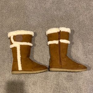 Michael Kors kids furry boots size 2